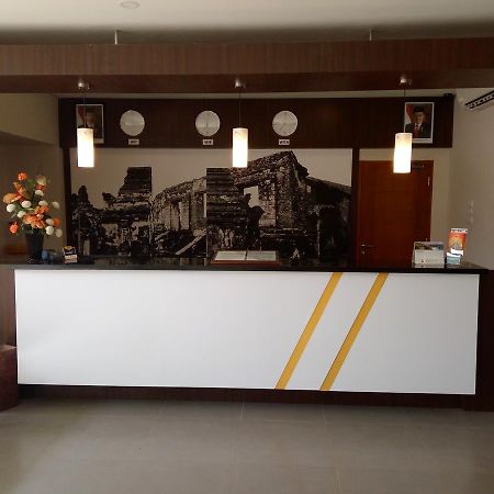 Hotel Wisata Baru Serang Exterior foto